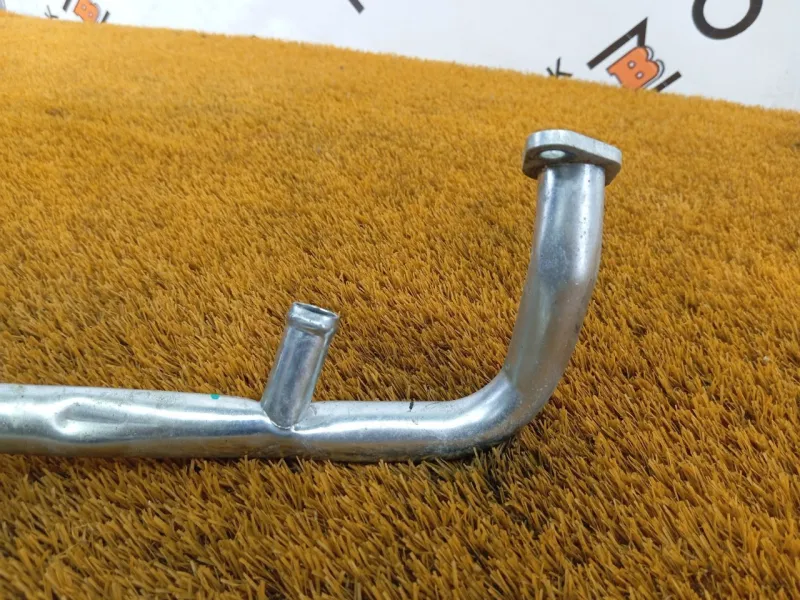 Трубка системы охлаждения