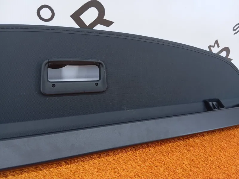 Шторка багажника