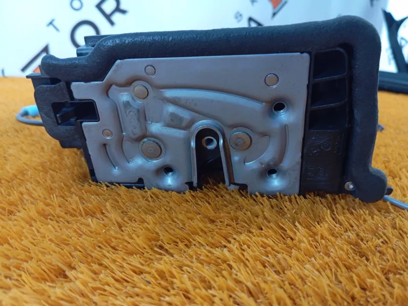 Замок двери