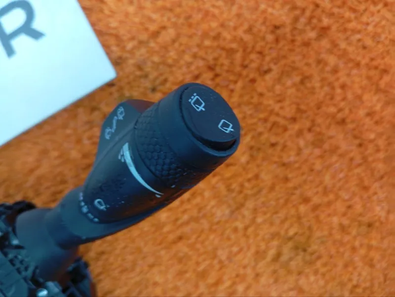 Подрулевой переключатель