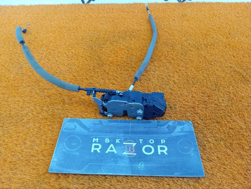 Замок двери