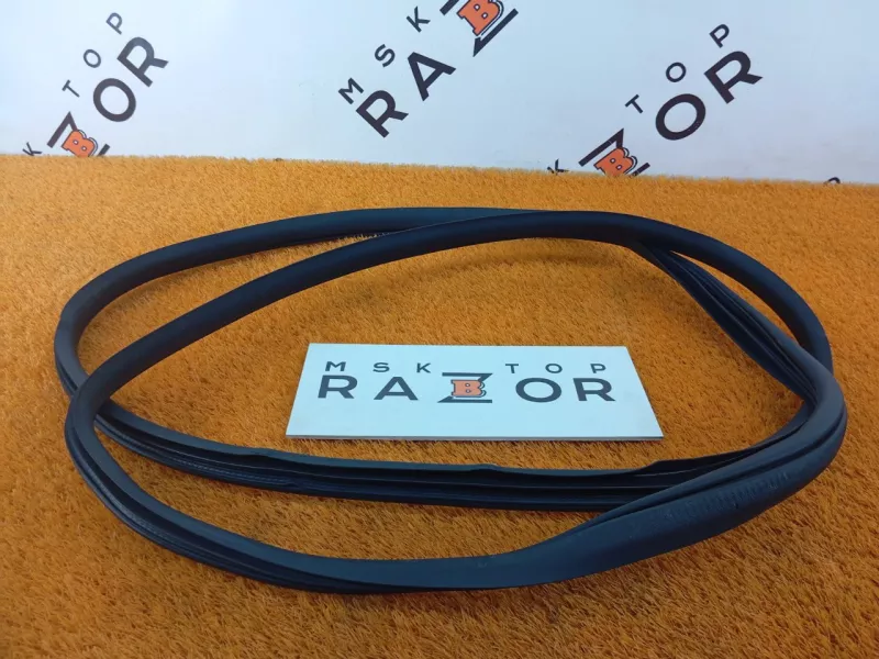 Уплотнитель проема двери