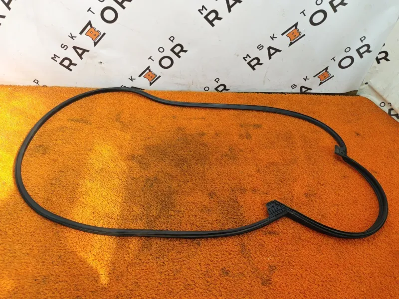 Уплотнитель двери