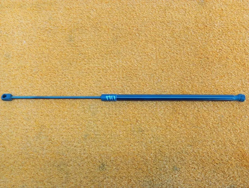 Амортизатор капота