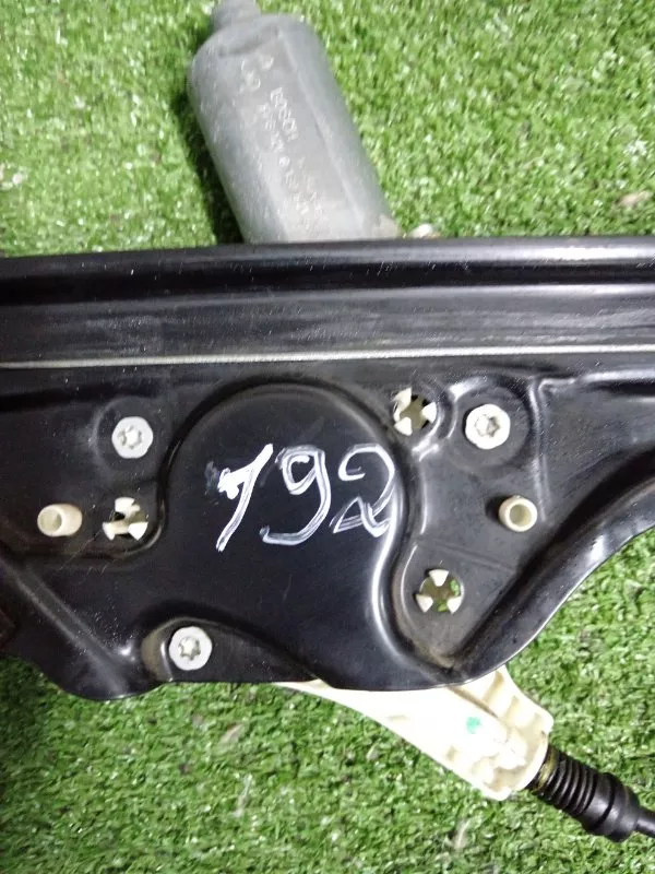 Стеклоподъемник BMW X5 2011 51357166381 E70, задний левый