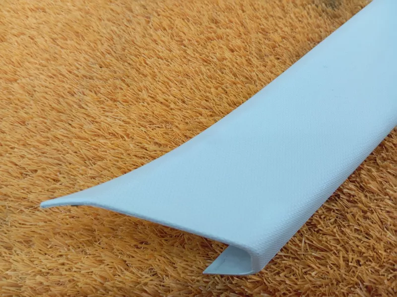 Обшивка двери багажника