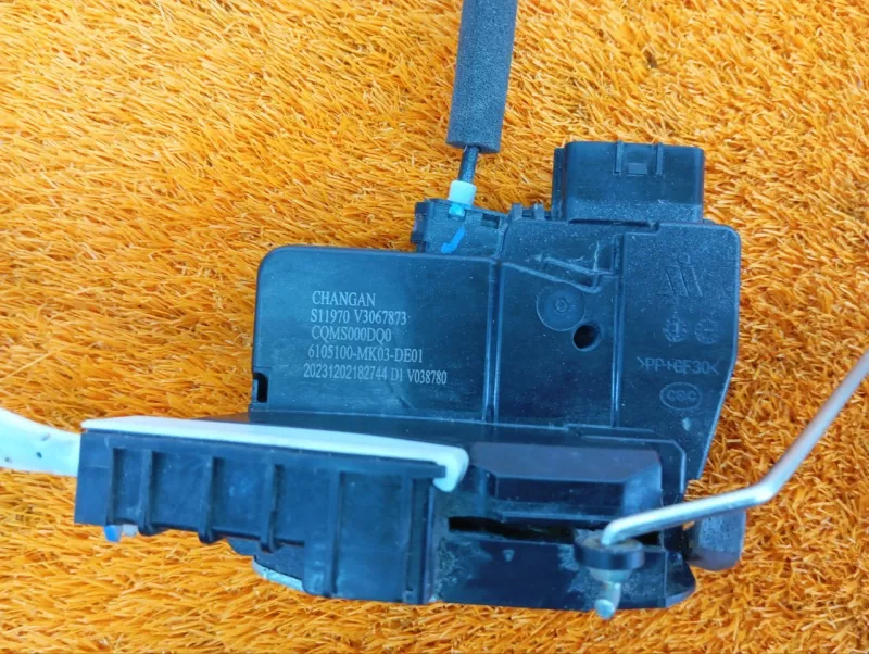 Замок двери