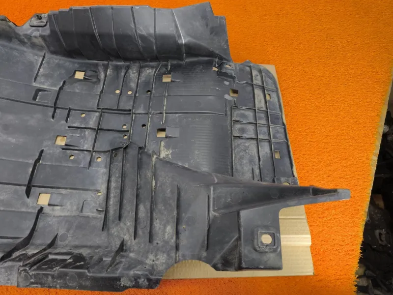 Защита днища кузова