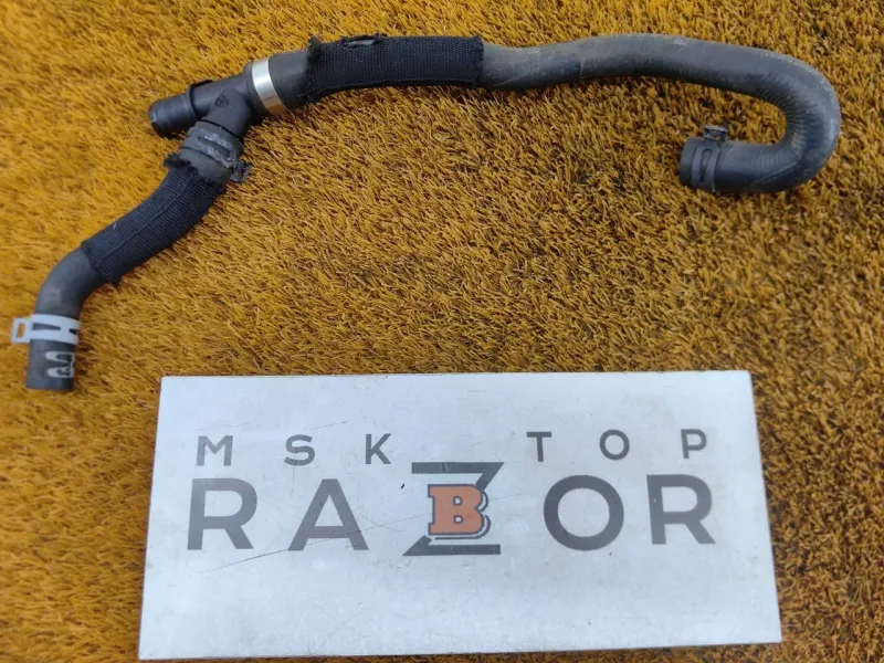 Патрубок радиатора