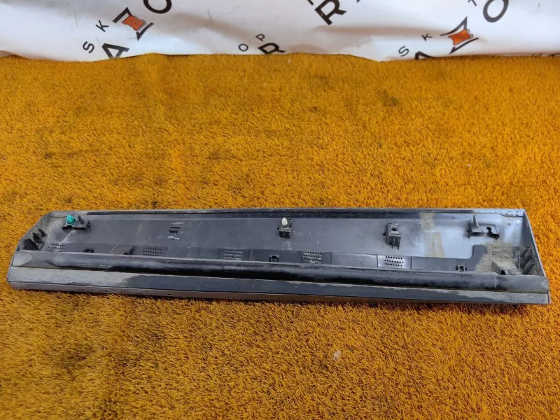 Молдинг двери