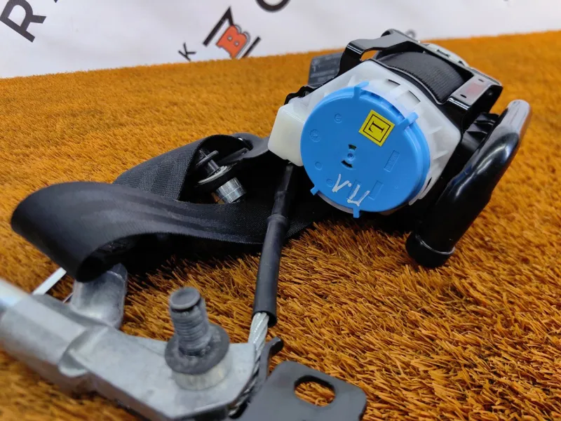 Ремень безопасности