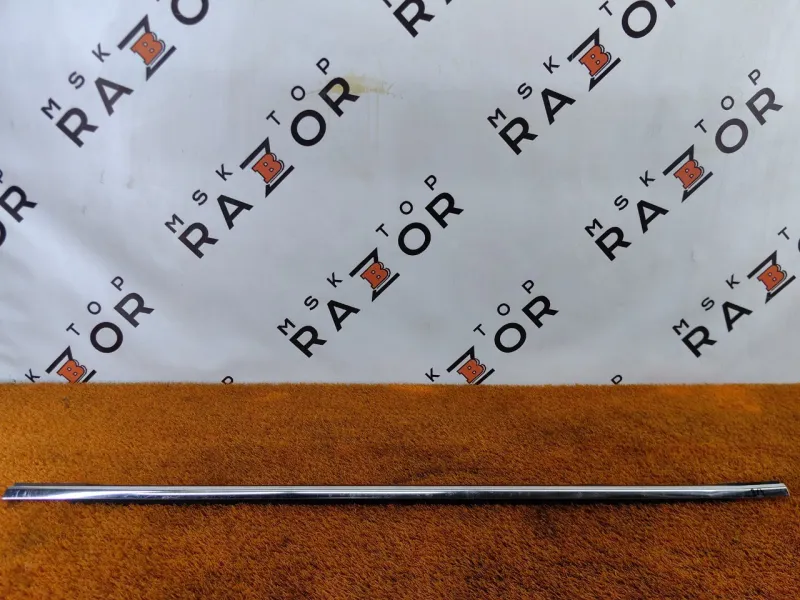 Молдинг стекла