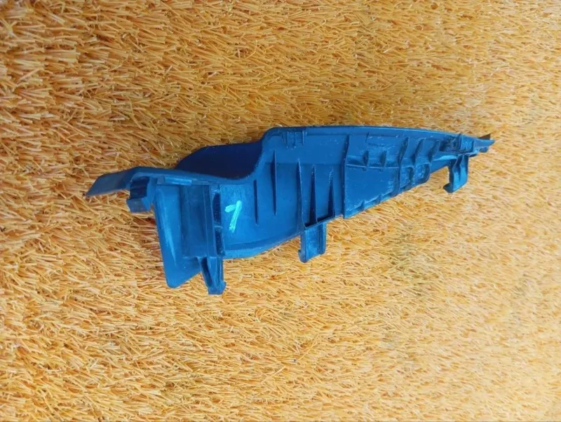 Уголок жабо