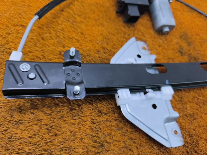 Стеклоподъемник