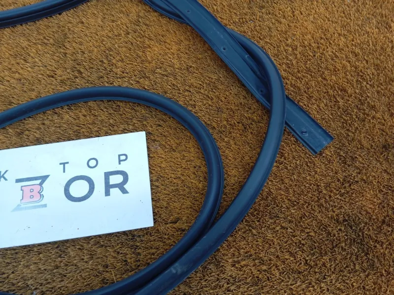 Уплотнитель двери