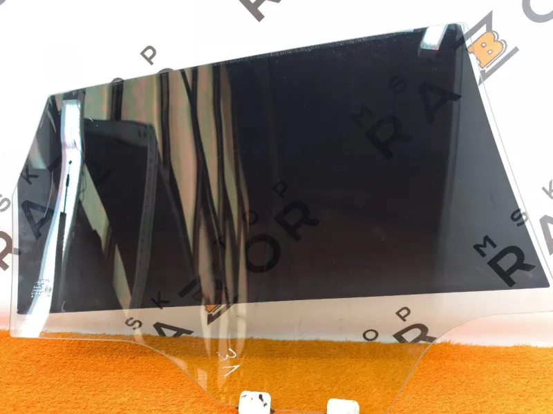 Стекло двери