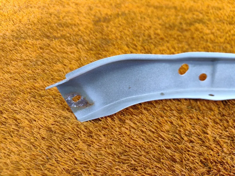 Крепление фары