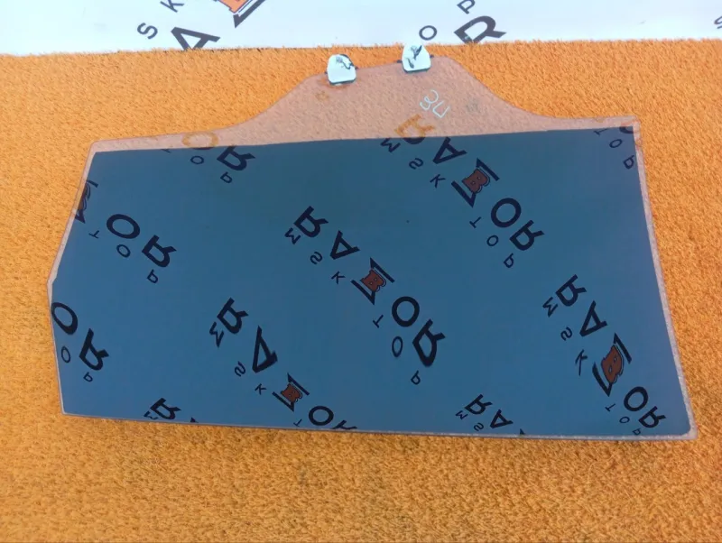 Стекло двери