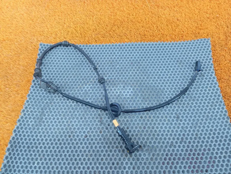 Провод датчика ABS
