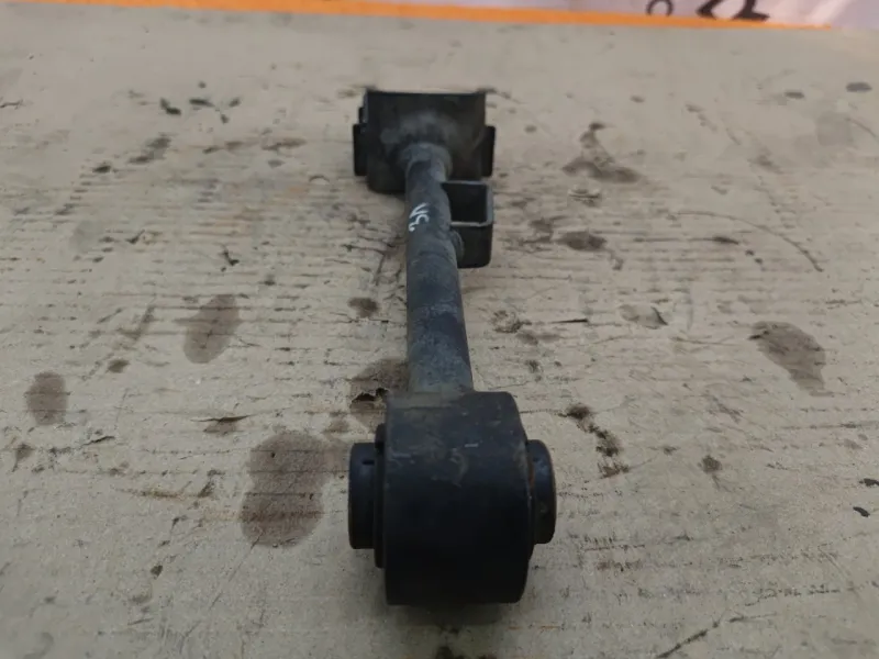 Рычаг подвески