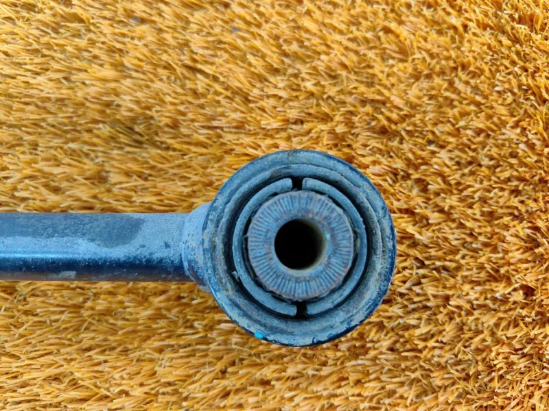 Рычаг подвески