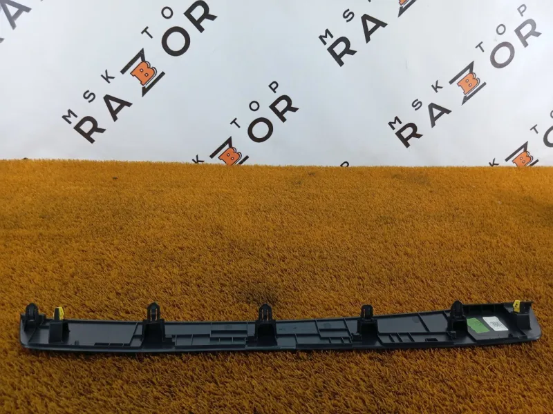 Накладка на торпедо