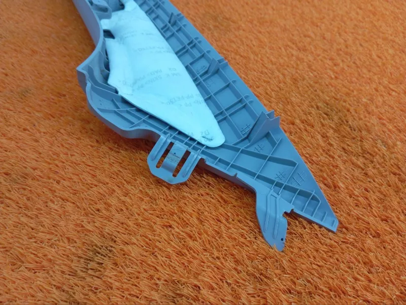 Накладка на стойку кузова