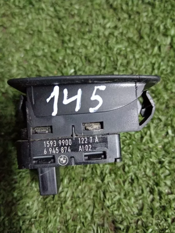 Кнопка стеклоподъемника