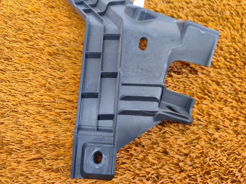 Кронштейн бампера