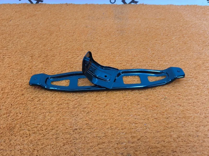 Кронштейн стеклоподъемника