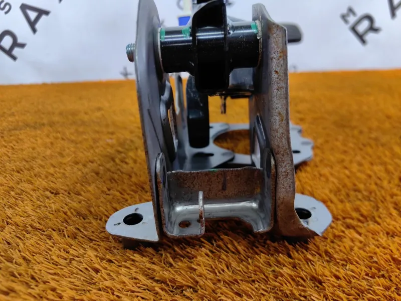 Педаль тормоза