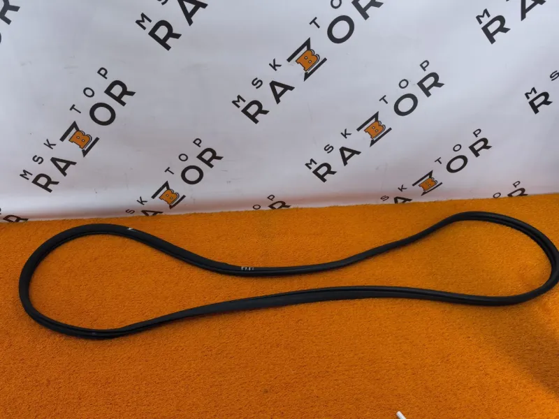 Уплотнитель проема двери