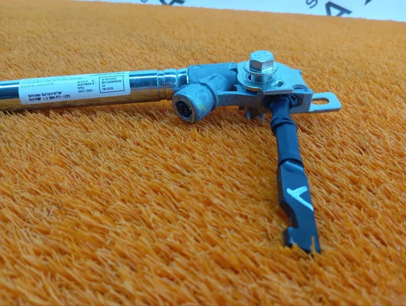 Преднатяжитель ремня безопасности