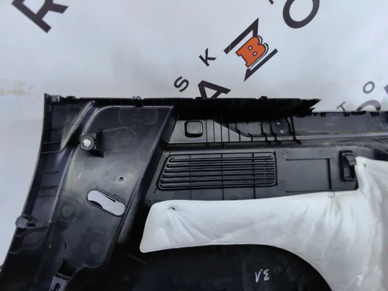 Обшивка багажника