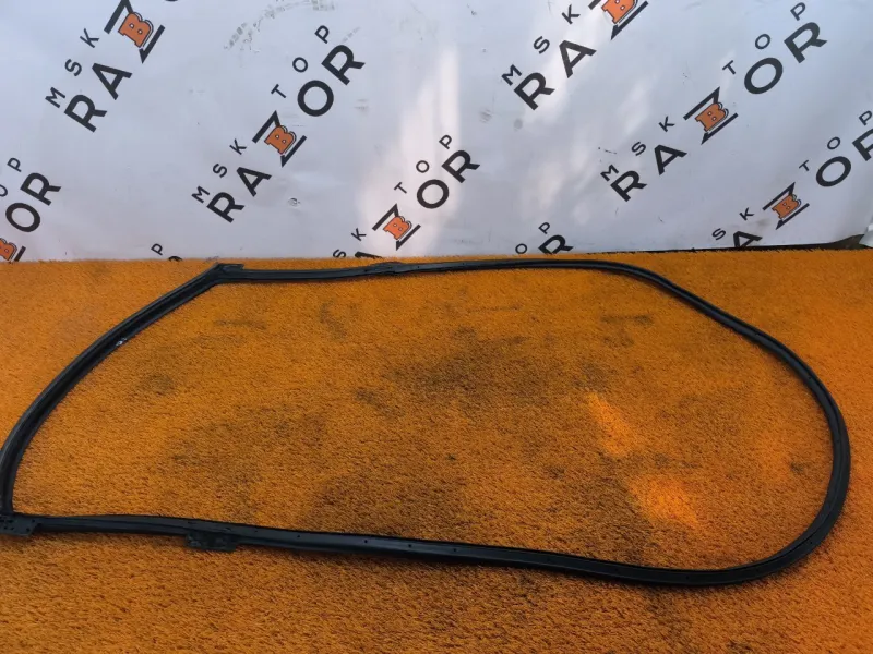 Уплотнитель двери