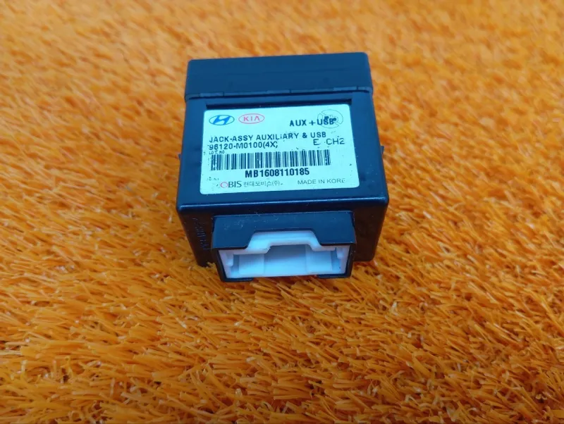 Разъем USB+AUX