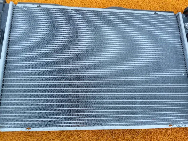 Радиатор двигателя