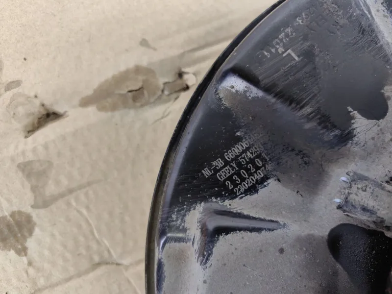 Кулак поворотный