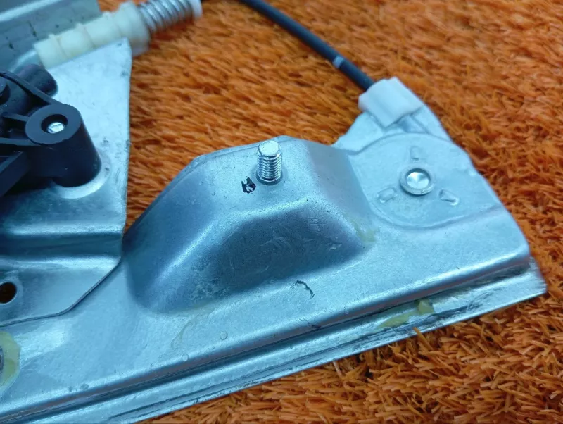 Стеклоподъемник