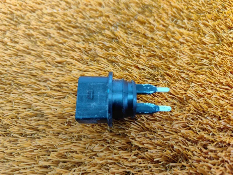 Датчик уровня охлаждающей жидкости