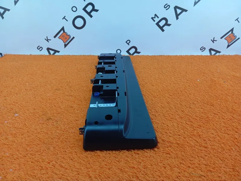 Панель приборов