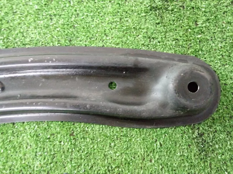 Крепление глушителя