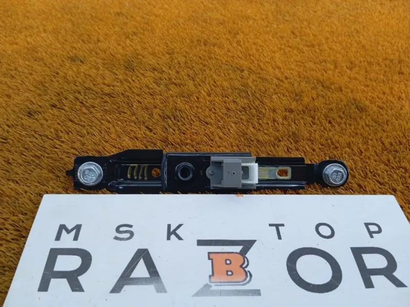 Механизм регулировки ремня безопасности