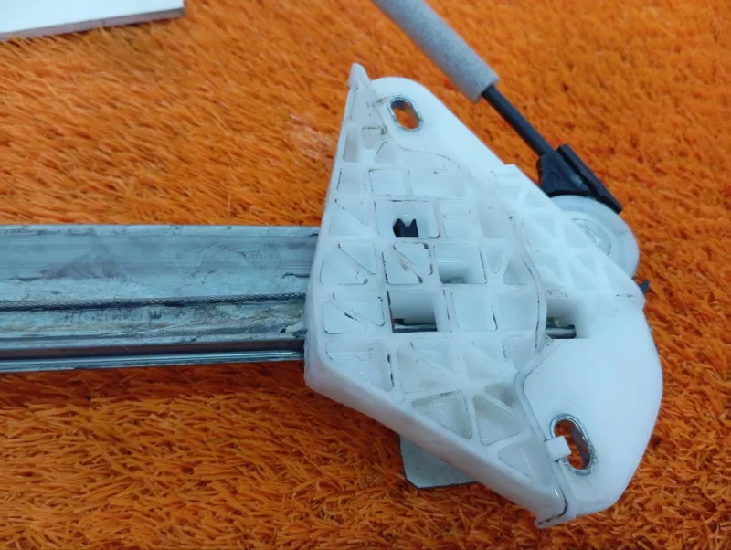 Стеклоподъемник