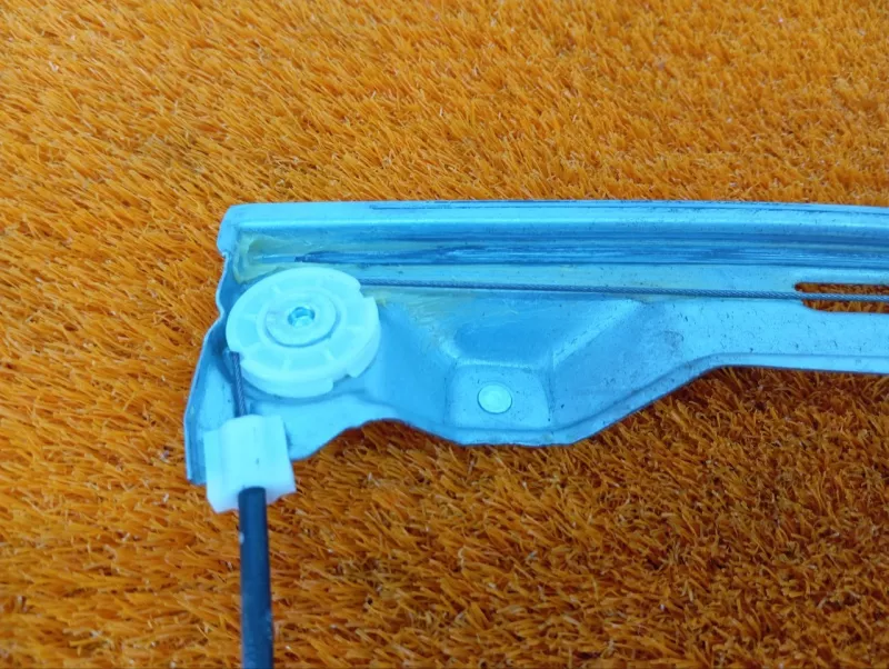 Стеклоподъемник