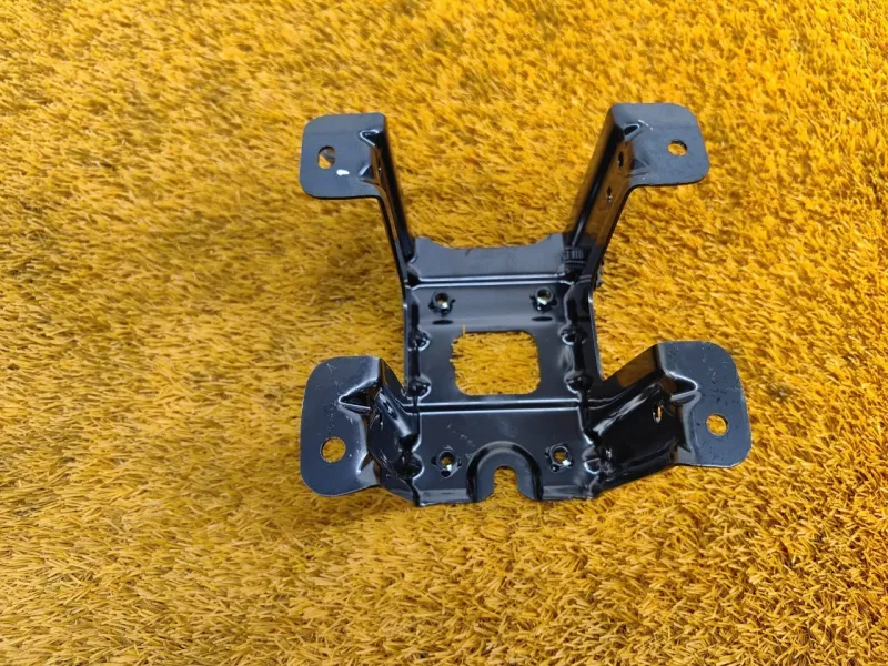 Кронштейн подлокотника