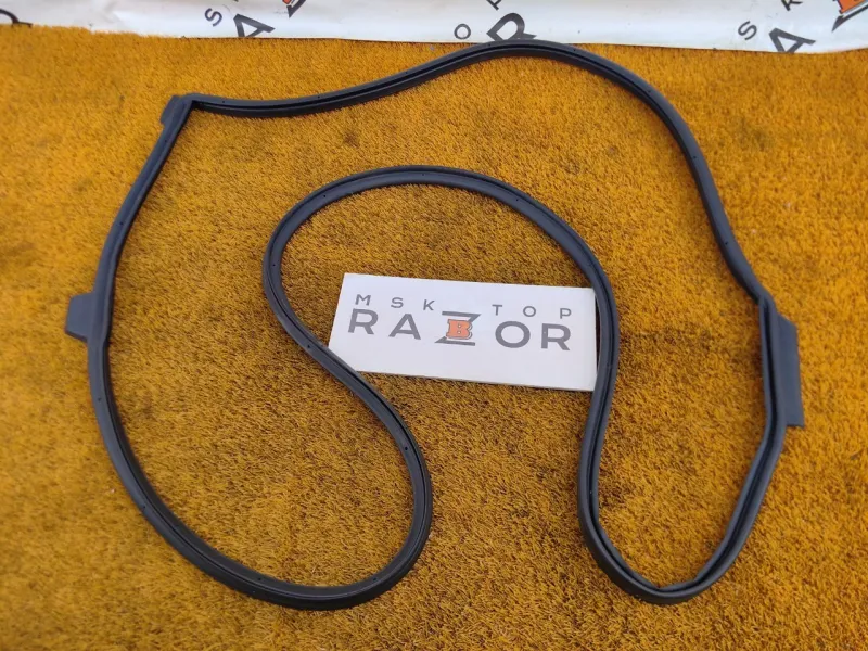 Уплотнитель двери