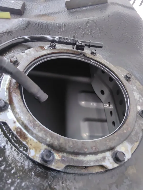 Бак топливный