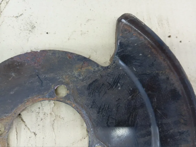 Пыльник тормозного диска