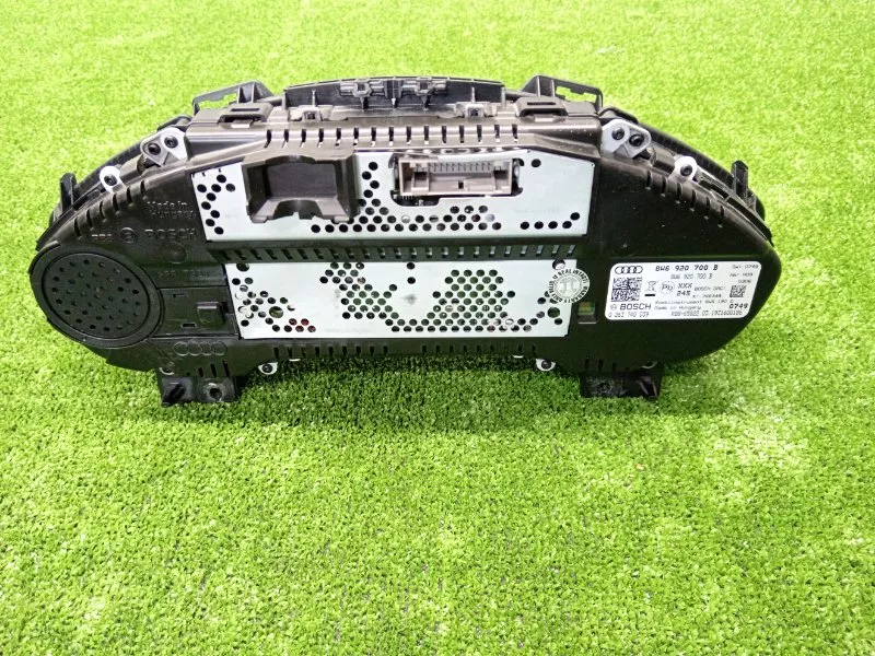 Панель приборов